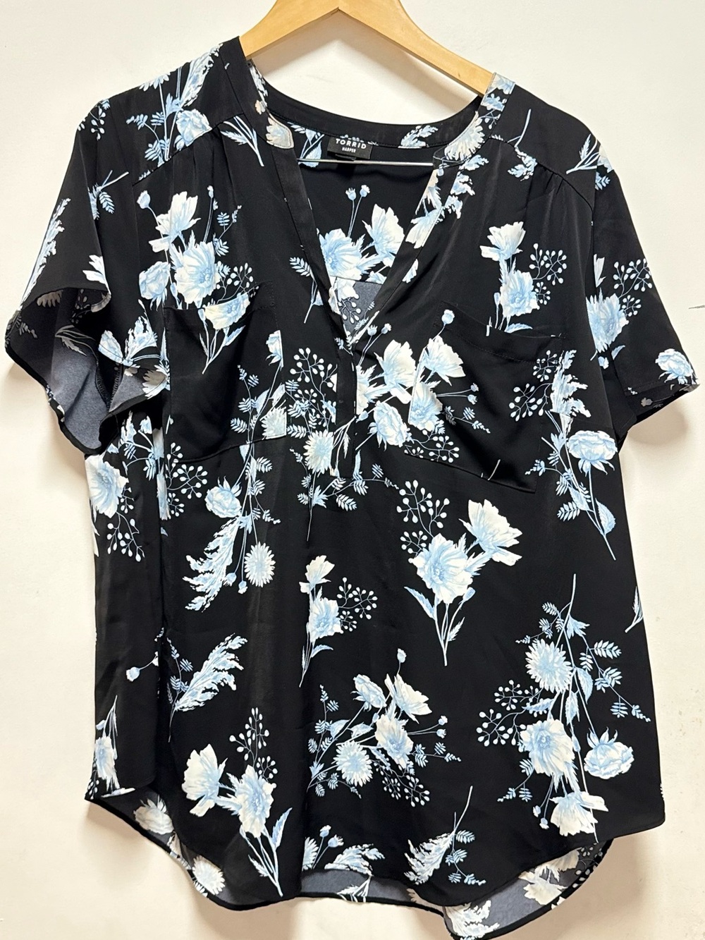 torrid Black Blouse with Light Blue Floral Print - Picture 2 of 8